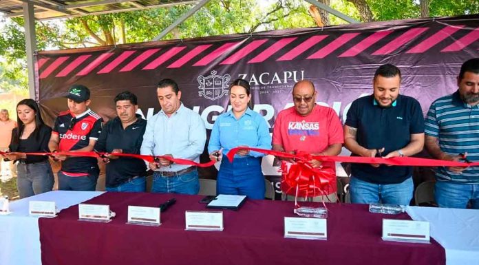 Inaugura Mónica Valdez Pulido paneles solares en Zacapu