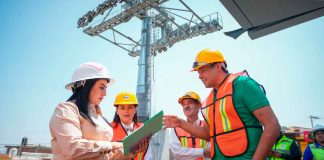 Gladyz Butanda y empresarios supervisan estaciones del teleférico de Uruapan