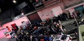 Pobladores de Tlaxcala intentan linchar a un menor de 13 años por usar sudadera con capucha, acusándolo de ser secuestrador