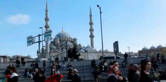 #VIDEOS | Terremoto en Estambul: Captan momento exacto en el que sismo se originó en el mar