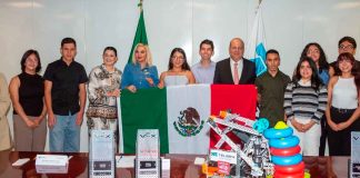 Abanderan al equipo de robótica del Tec de Morelia rumbo al Mundial, con el apoyo de Telmex y la Secretaría de Economía