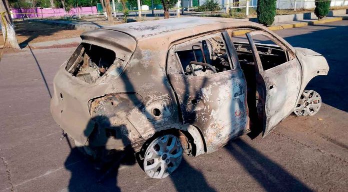 Chofer de taxi de aplicación es asesinado en Álvaro Obregón; los homicidas le queman su vehículo