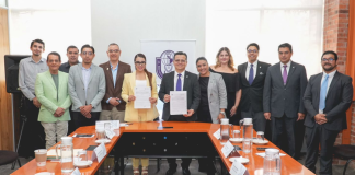 Yohana Mendoza firma convenio de colaboración con la UNLA