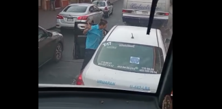 #VIDEO | Ahora en #Uruapan: Chóferes, de camión y taxi, protagonizan pelea armada en pleno Centro