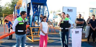 #Imágenes | Carlos Soto inauguró el nuevo parque infantil en Monte Olivo