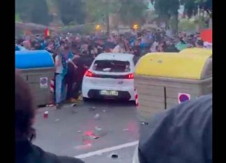 #VIDEO | Atropello masivo afuera del estadio donde se juega el partido Espanyol vs Barcelona