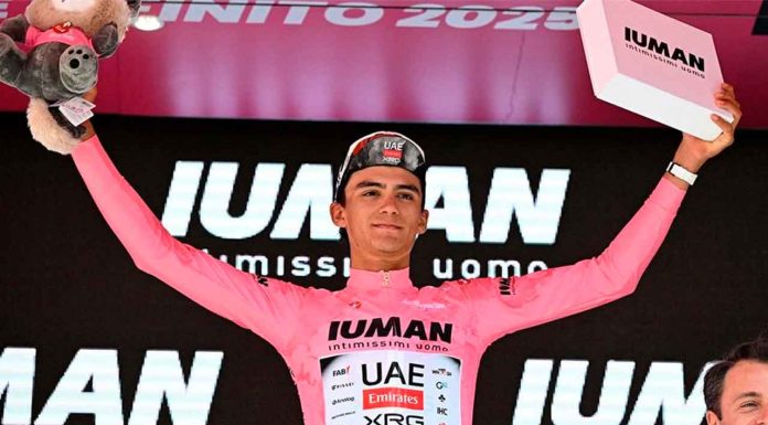 #Video | Histórico: Isaac del Toro, primer mexicano en liderar el Giro de Italia con solo 21 años