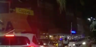 #VIDEO | #EnMéxico: Captan a conductor saliendo por la entrada para no pagar estacionamiento en una plaza