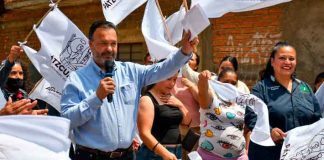 Julio Arreola da banderazo de inicio a obras en las colonias Lázaro Cárdenas y Jacarandas