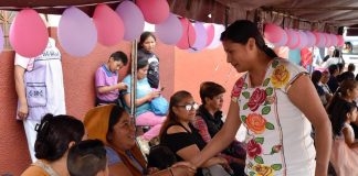 Celeste Ascencio celebra el Día de las Madres con las mujeres de su tierra natal