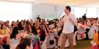 Reconoce Alfonso Martínez a madres trabajadoras del Ayuntamiento como núcleo familiar