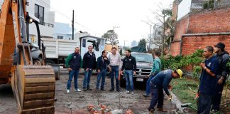 Supervisa Alfonso Martínez, jornada de limpieza; retiran escombros, maleza y basura