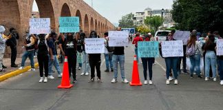 Disturbios, bloqueos y gas lacrimógeno en jornada de movilización de normalistas y CNTE en Morelia