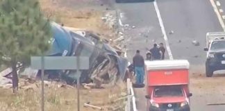 #Video | Vuelca tráiler en la autopista Pátzcuaro-Cuitzeo