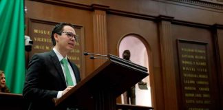 Alfredo Anaya presenta iniciativa para fortalecer organismos operadores de agua en Michoacán
