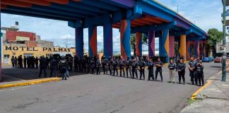#VIDEO #Imágenes #Seguimiento | Al intentar tomar las vías del tren Docentes y Guardia Civil protagonizan zafarrancho en Tres Puentes
