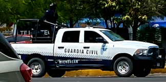 Criminales balean camioneta repartidora de Sabritas, en Apatzingán; hay un herido