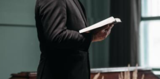 Detienen a pastor evangélico por abusar de 4 menores de edad