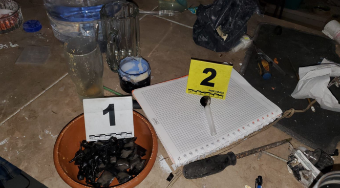 Asegura Fiscalía 975 dosis de metanfetaminas durante cateo en Morelia; hay un detenido