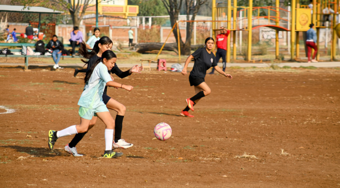 Con cientos de estudiantes de secundaria arranca torneo de futbol: SEE