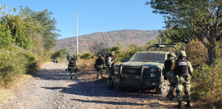 Criminales se enfrentan contra soldados en Tangamandapio; hay un agresor abatido