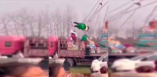 #VIDEO || Feria del susto: un camión mal estacionado convierte las “sillas voladoras” en una ruleta de golpes digna de destino final
