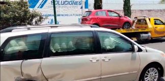 #VIDEO | Maniobra imprudente provoca choque en Av. Periodismo; solo daños materiales
