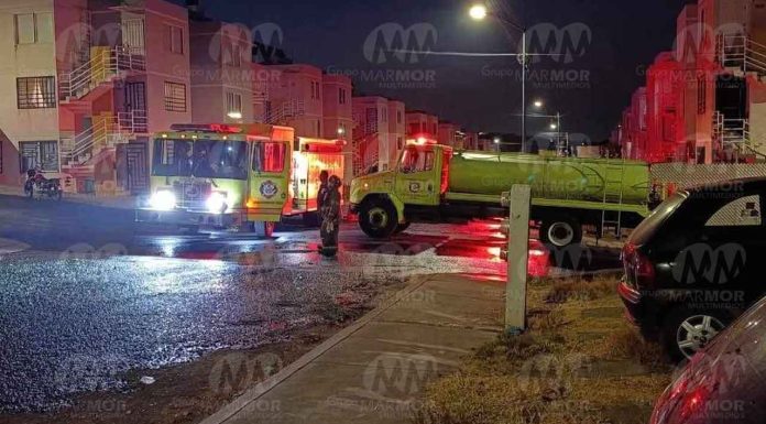 Arde por segunda ocasión un depa en el fraccionamiento Jardín de la Montaña, Morelia