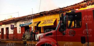 Se incendia local de comida en Acuitzio del Canje