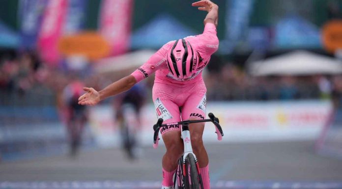 #Video | Simon Yates arrebata el liderato a Isaac del Toro en la penúltima etapa del Giro de Italia