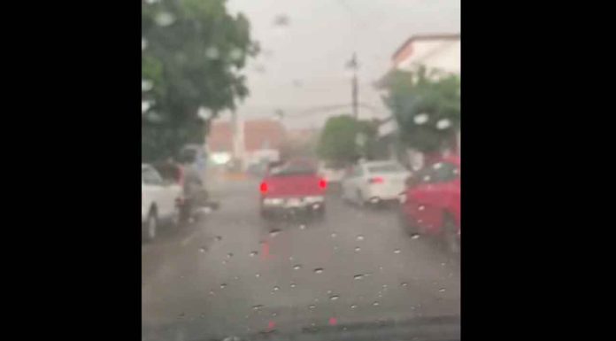 #VIDEOS | Se registra fuerte lluvia al sur de Morelia