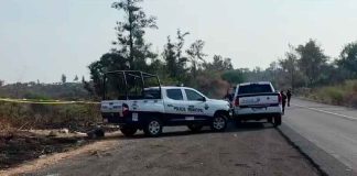 #VIDEO | Hallan a dos hombres ejecutados con señales de violencia en la carretera Indaparapeo–Charo
