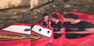 #VIDEO || Niños “al volante” y con vape: la preocupante escena que se viralizó en redes