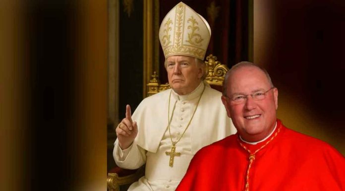 #Viral | Cardenal de EE.UU. exige disculpas a Trump por imagen como Papa