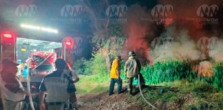 #VIDEO | Arden predios cubiertos de maleza a espaldas de la colonia Campestre Los Manantiales, Morelia