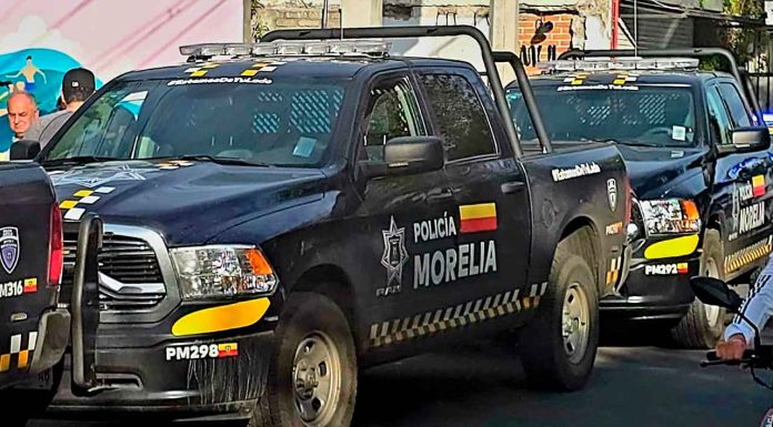 Sujetos golpean con pistola a hombre en la colonia Jardines de Santiaguito, Morelia