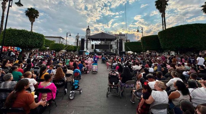 Ayuntamiento de Puruándiro festeja el Día de las Madres