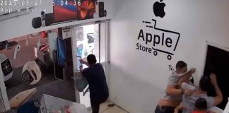 #VIDEO || Intento de robo termina en golpiza a presuntos delincuentes en Manta, Ecuador