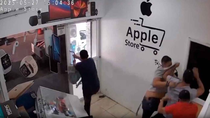 robo-a-apple-store-termina-mal