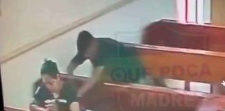 #VIDEO || Fingía rezar y roba bolso de una mujer dentro de una iglesia en #México