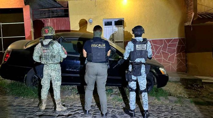 En cateo realizado en Pátzcuaro, FGE asegura 925 dosis de metanfetamina