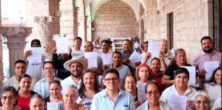 Casart premia creatividad y originalidad de piezas en arte plumario, cantería y alfarería
