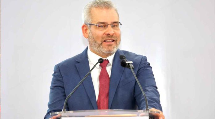 Con Sheinbaum, se mantiene defensa de remesas ante amenaza de impuesto: Bedolla