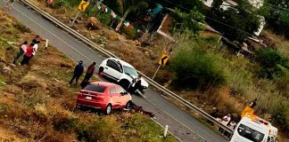 Se registra choque entre 2 vehículos sobre la Quiroga-Zacapu