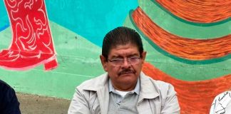 Hoy se entregará segunda notificación a ambulantes en el plantón de Poder de Base para que se retiren