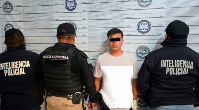 Indignación en Chimalhuacán por feminicidio en instalaciones municipales: Policía detenido