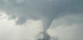 #VIDEO | Tornados arrasan Kentucky y Missouri: 25 muertos, cientos de casas destruidas y cortes masivos de electricidad #Internacional