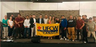 Semigrante capacita a trabajadores agrícolas para que conozcan sus derechos: