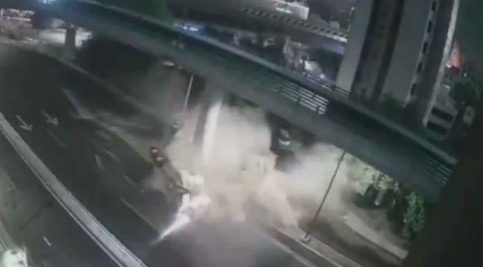 #VIDEO | Caos total en Periférico: volcadura de pipa paraliza tránsito y obliga evacuación en CDMX