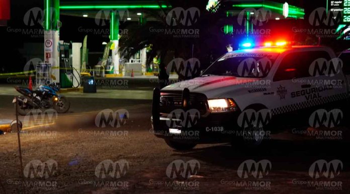 Ataque armado deja 2 muertos y 3 heridos, en gasolinera de Zamora